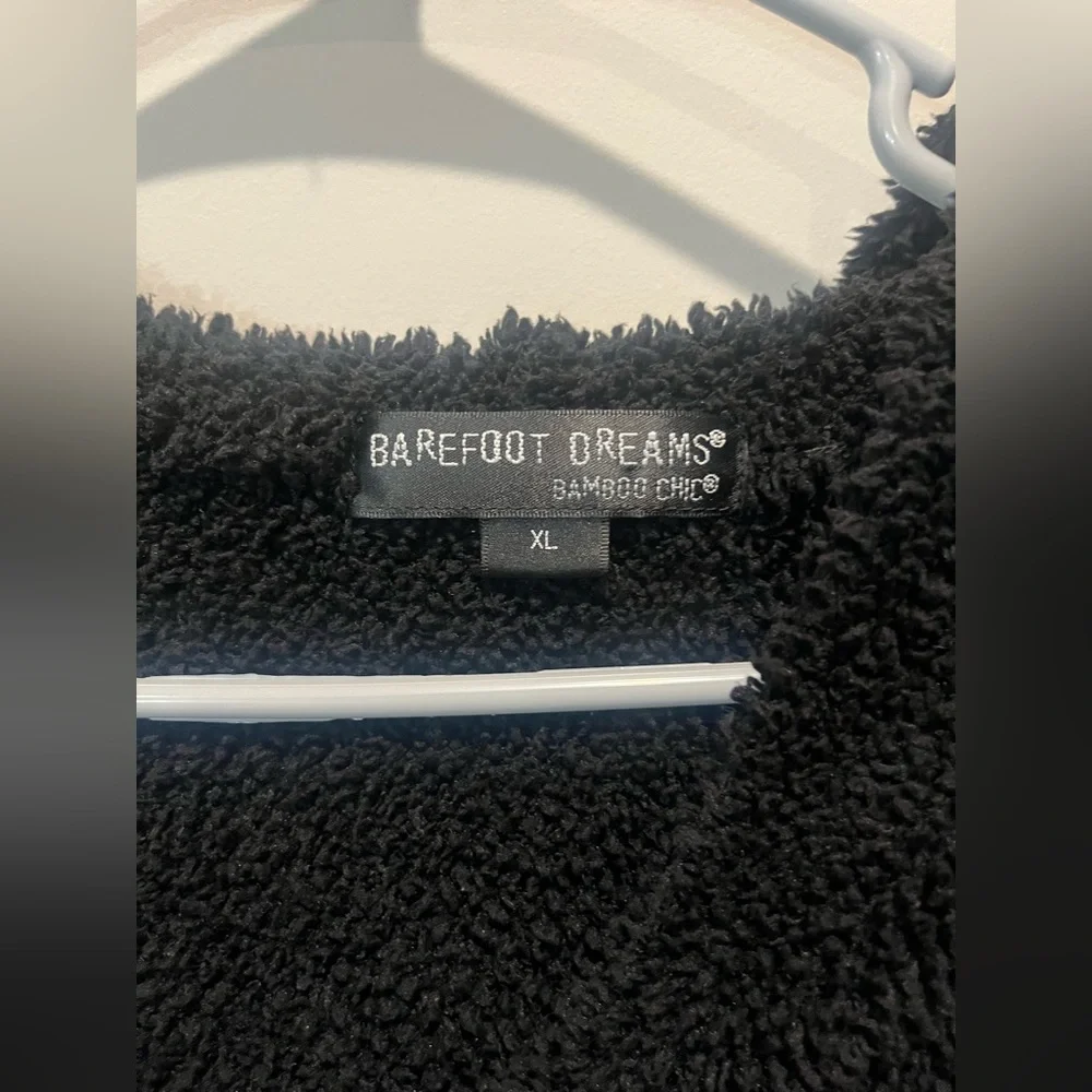Barefoot Dreams Bamboo Chic Black Zip Up Jacket Size XL - Picture 6 of 10